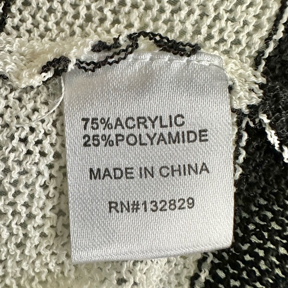 Superdown Adrianna Sweater Black White Striped Cropped Open Knit Size Small - Picture 14 of 15